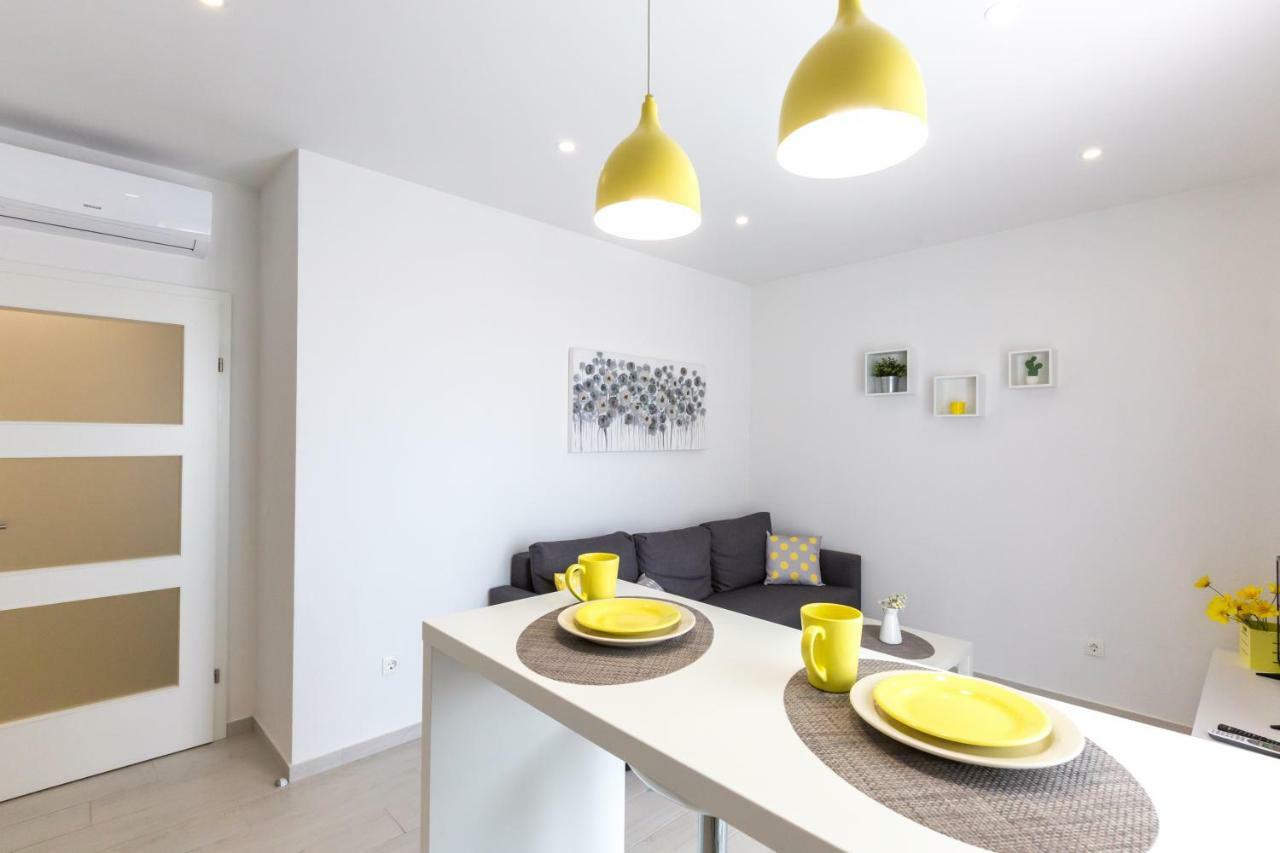 Apartmani Ksenija Tučepi المظهر الخارجي الصورة